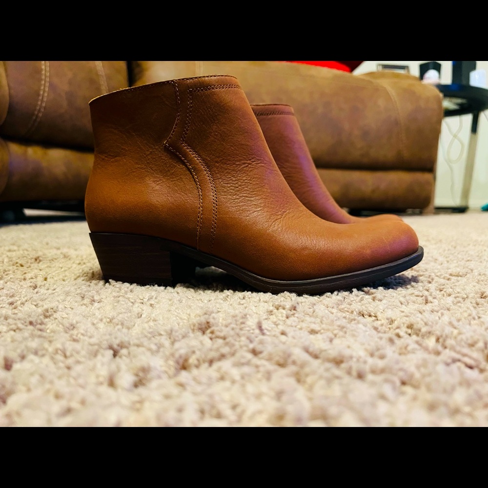 Lucky Brand Brown booties